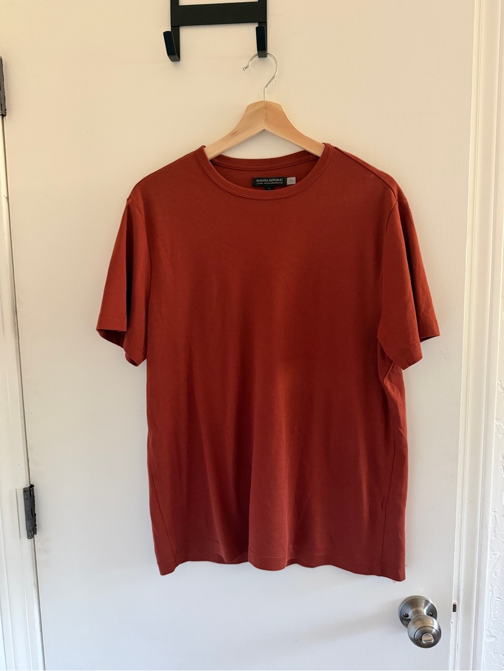 Banana Republic Luxury Touch Mens T-shirt